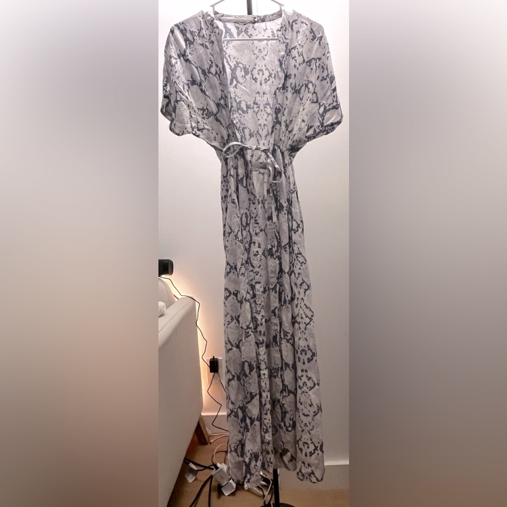 Short sleeve coverup/ cardigan